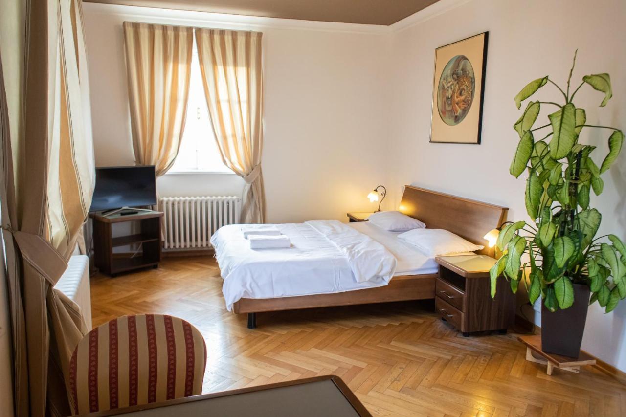 Residence Thunovska Prag Exterior foto